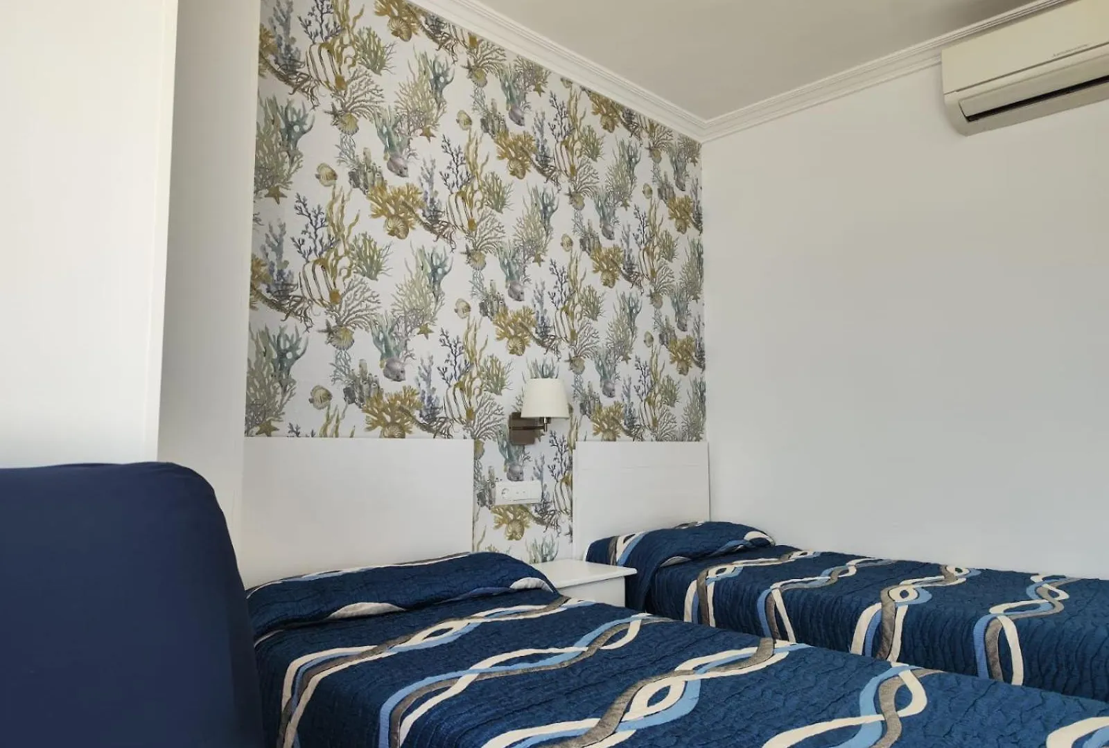 Apartamentos Caracas Torremolinos 0*,  Spain